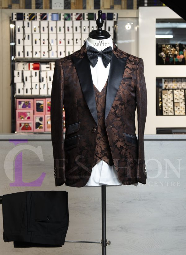 Daro Suit